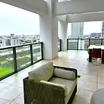 Private Terrace In Luxury 3Br Condo In Brickell