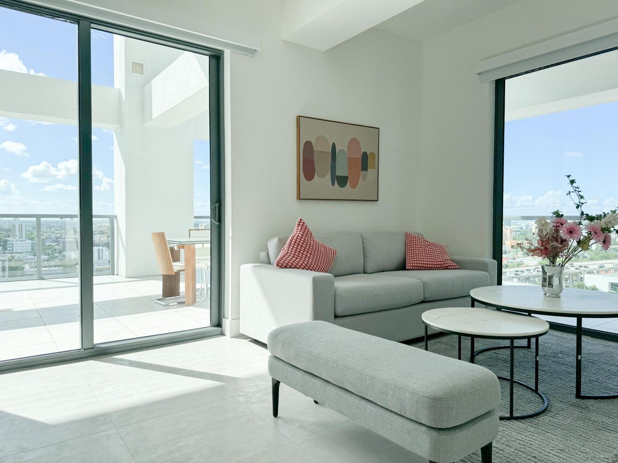 Private Terrace In Luxury 3br In Brickell