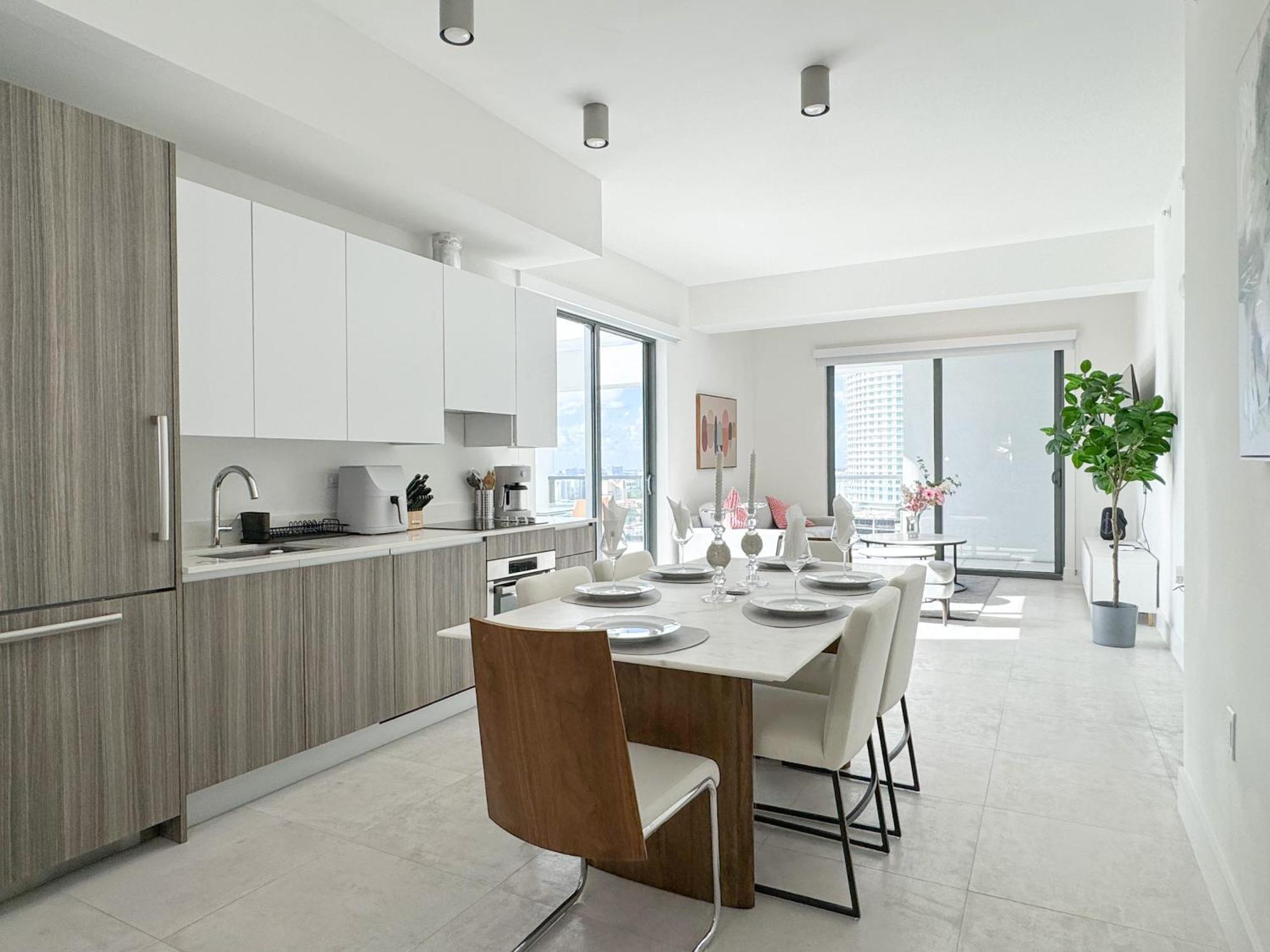 Private Terrace In Luxury 3br In Brickell Apartment