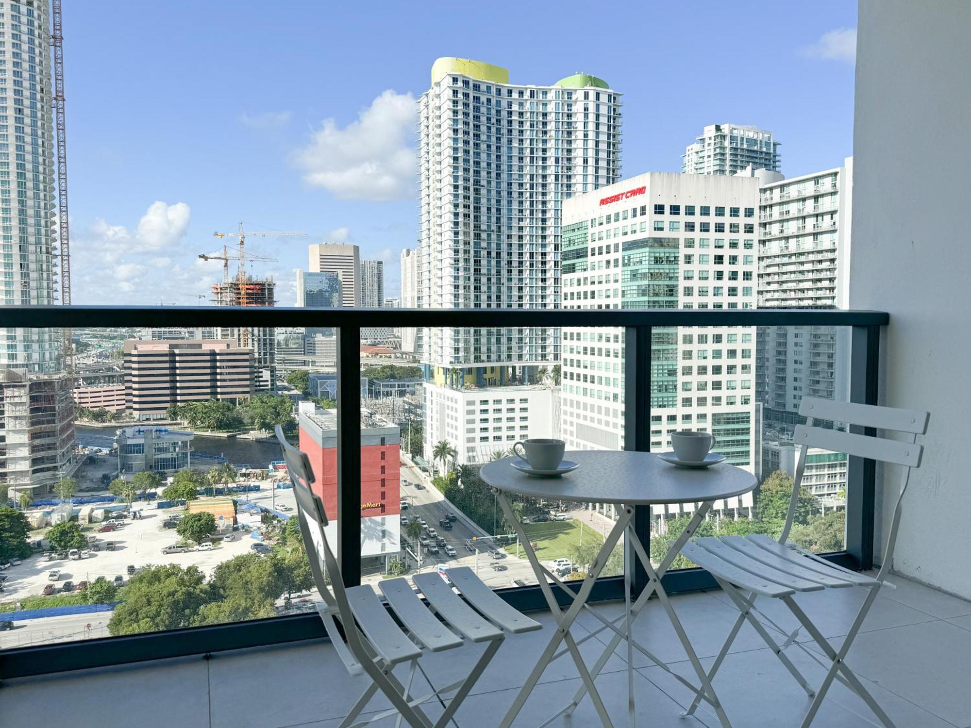 Private Terrace In Luxury 3br In Brickell Apartamento